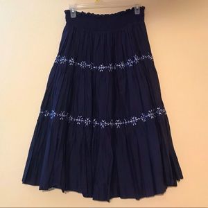 Skirt, Dark Blue w/embroidered snowflakes, Sz 12